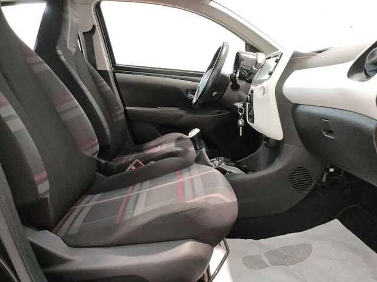 Peugeot 108 usata a Teramo (15)