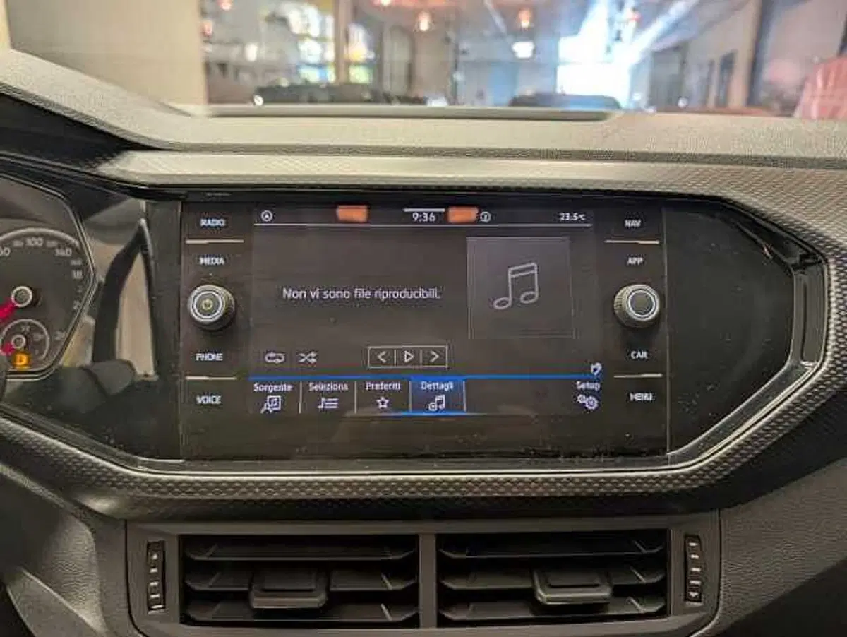 Volkswagen T-Cross usata a Teramo (19)