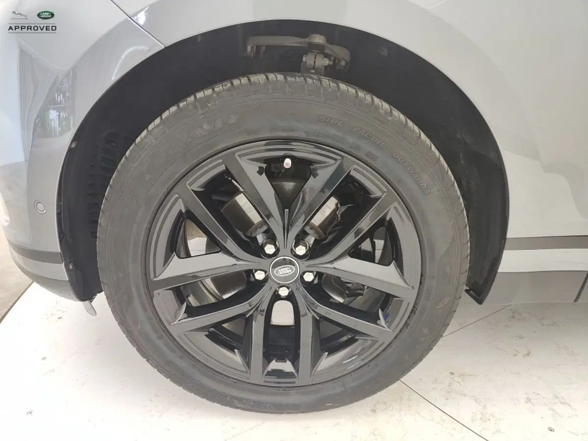 Land Rover Range Rover Velar usata a Ragusa (9)