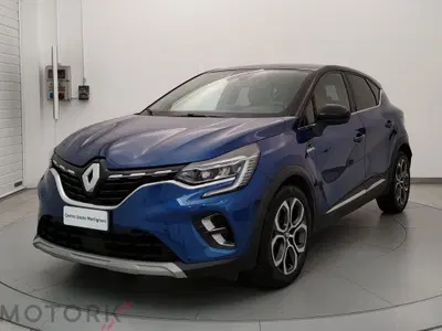 Renault Captur Plug-in Hybrid E-Tech 160 CV Intens del 2021 usata a Busto Arsizio