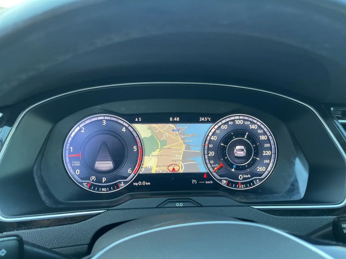 Volkswagen Passat usata a La Spezia (14)