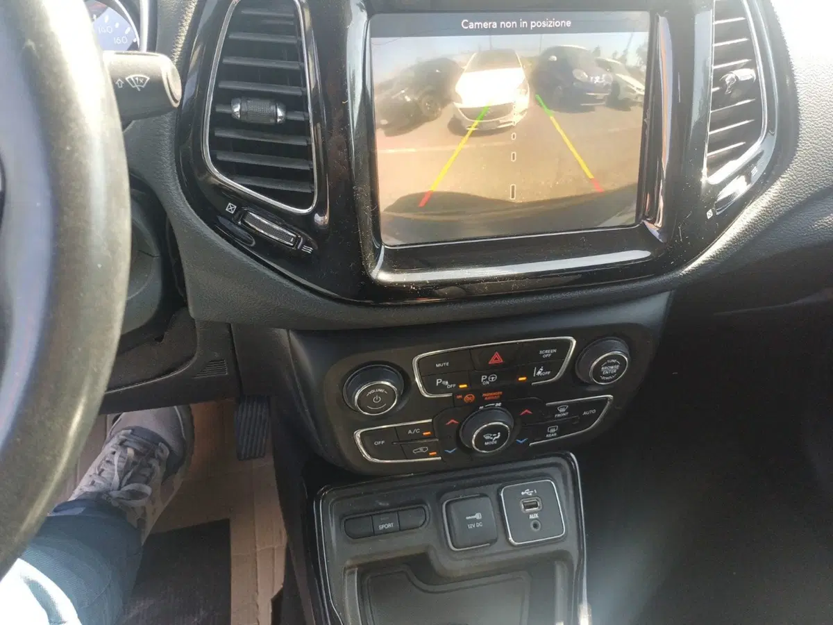 Jeep Compass usata a Massa-Carrara (14)