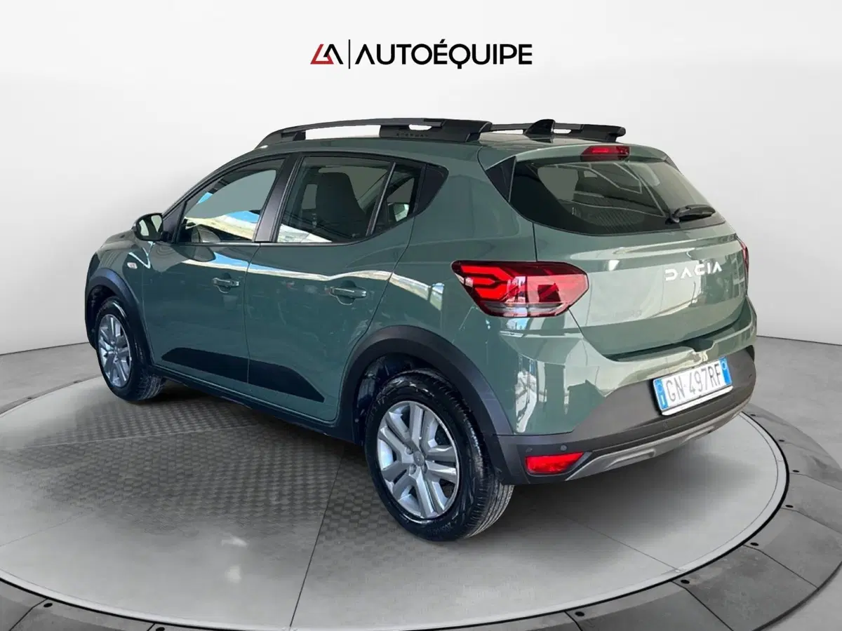 Dacia Sandero usata a Roma (3)