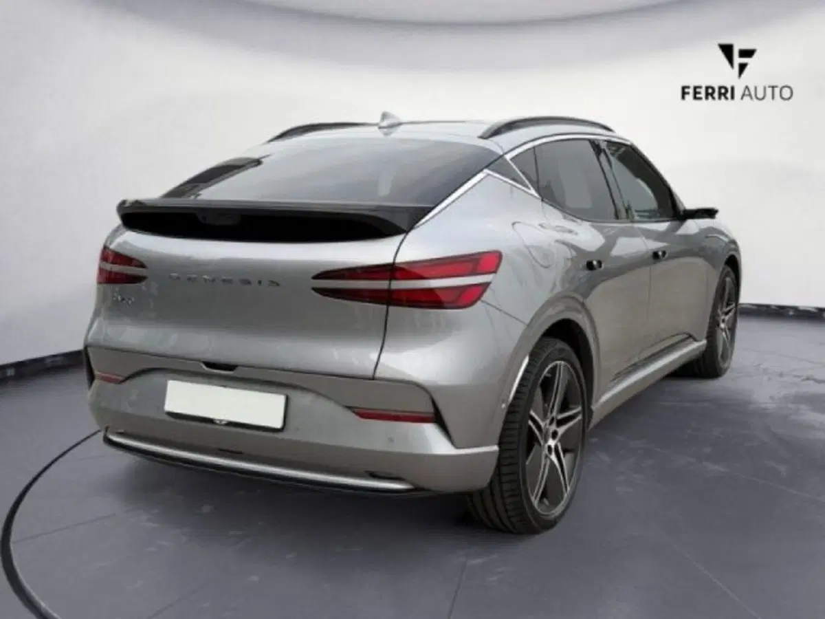 Genesis GV60 Magma nuova a Padova (7)