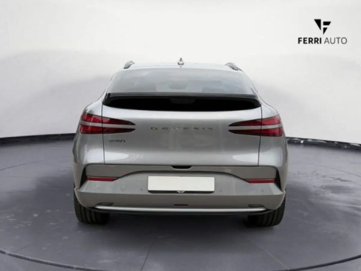 Genesis GV60 Magma nuova a Padova (8)