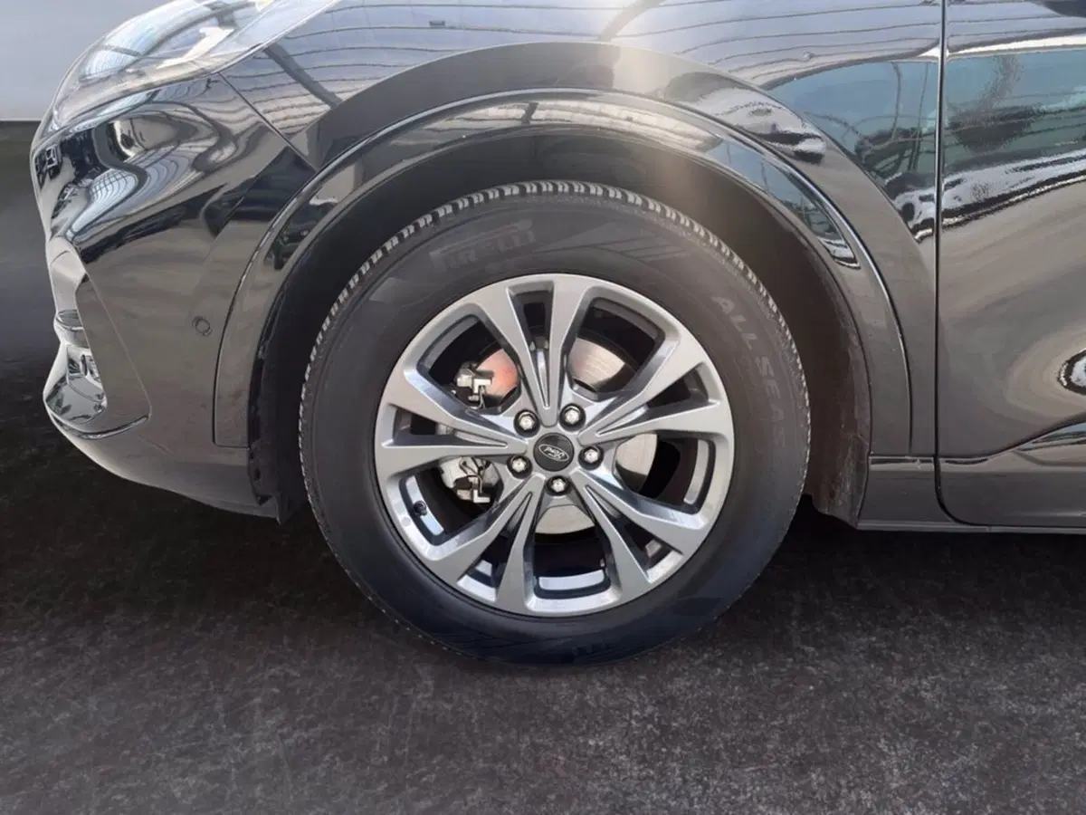 Ford Kuga usata a Milano (10)