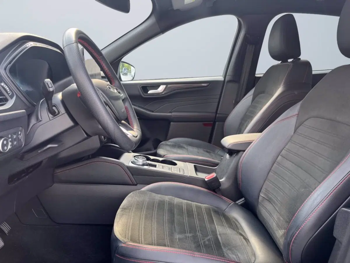 Ford Kuga usata a Milano (11)