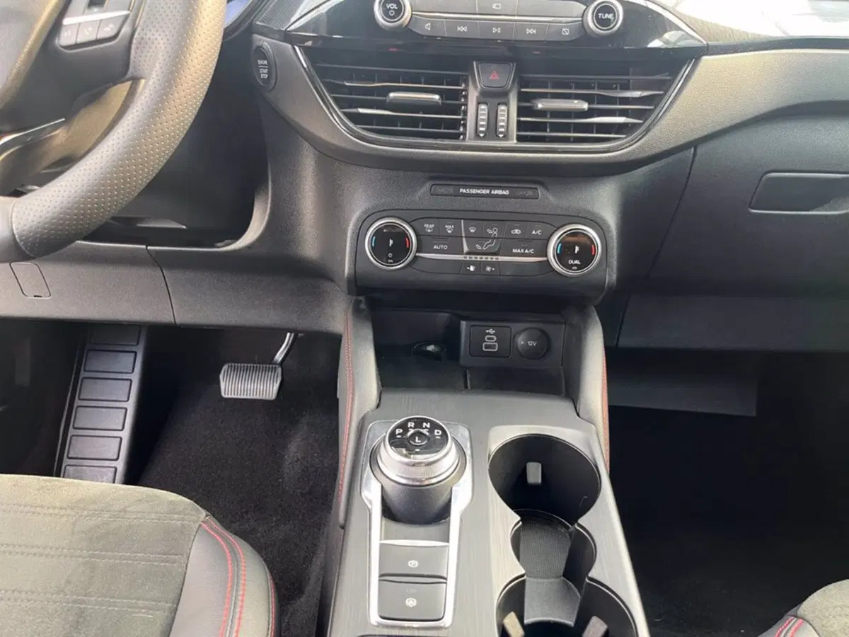 Ford Kuga usata a Milano (17)