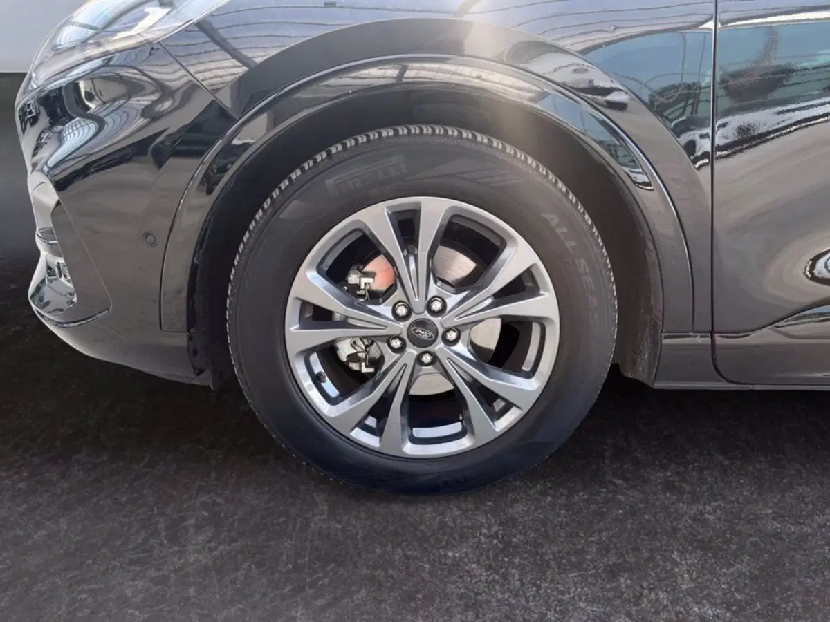 Ford Kuga usata a Milano (9)
