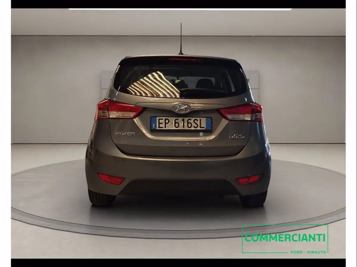 Hyundai ix20 usata a Catania (5)