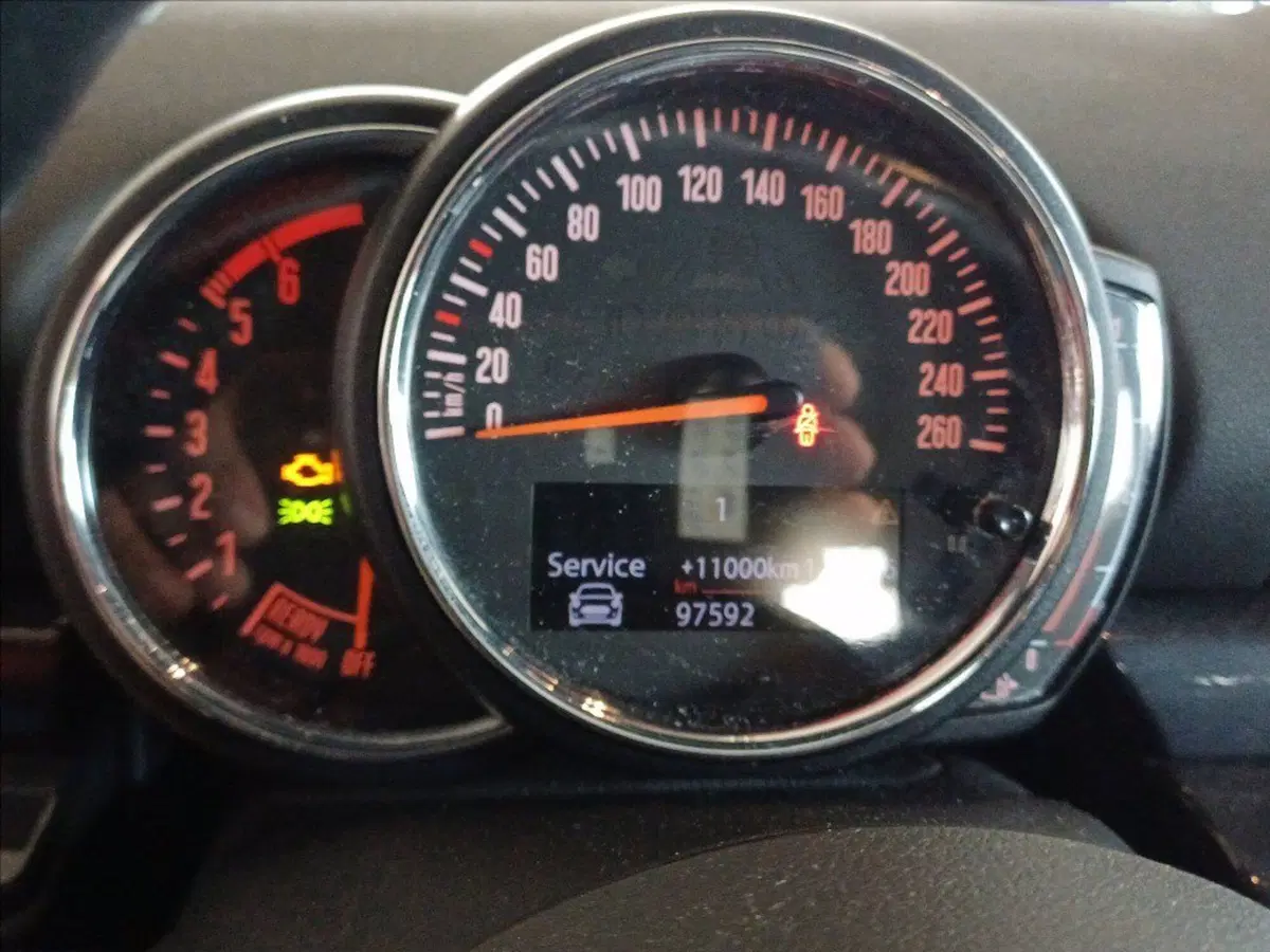 MINI Mini Clubman usata a Milano (13)