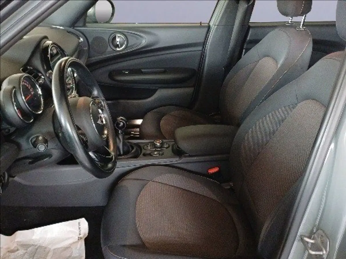 MINI Mini Clubman usata a Milano (17)