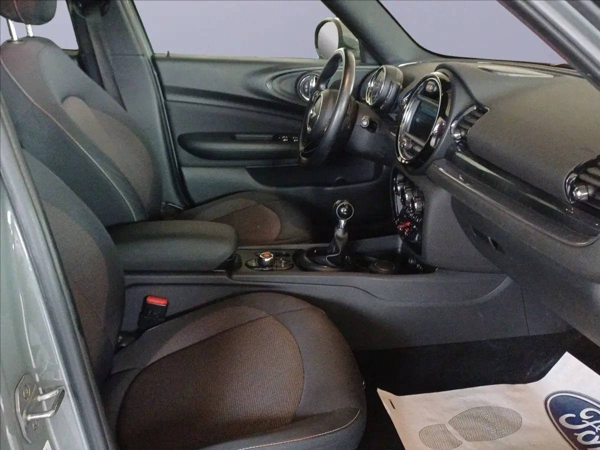 MINI Mini Clubman usata a Milano (18)