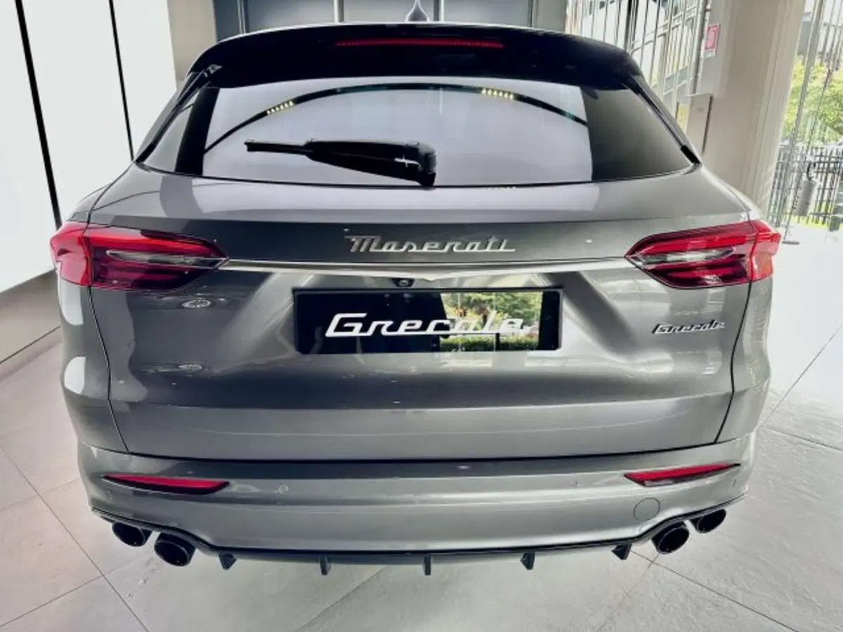 Maserati Grecale nuova a Torino (7)