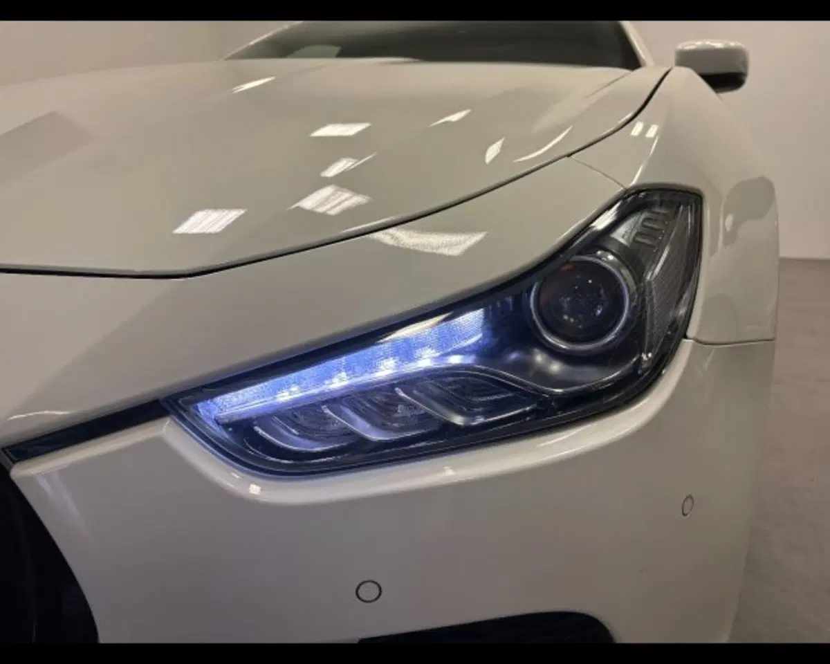 Maserati Ghibli usata a Treviso (10)