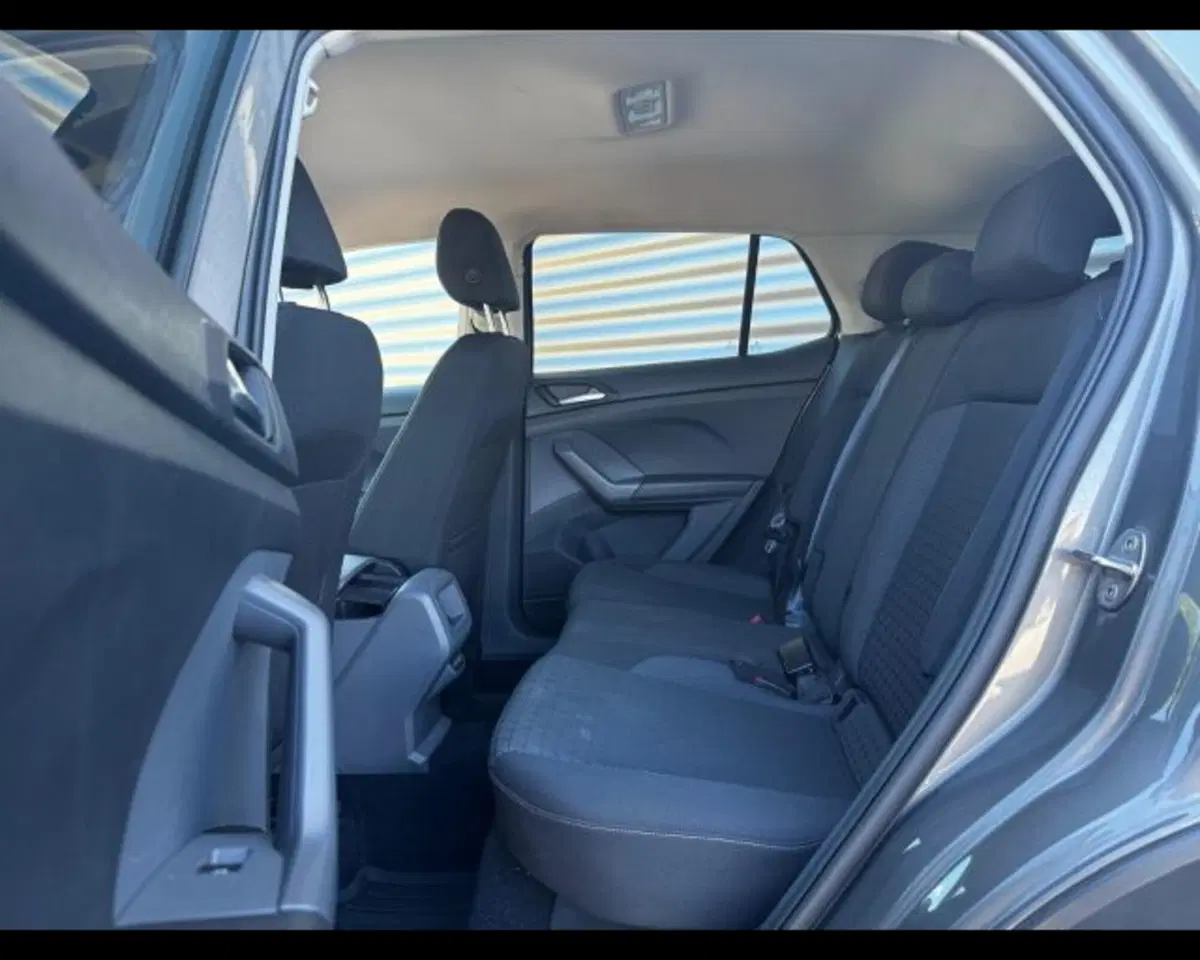 Volkswagen T-Cross usata a Treviso (11)