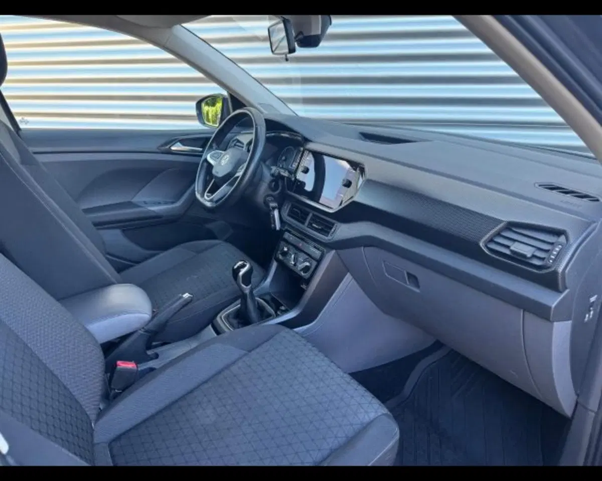 Volkswagen T-Cross usata a Treviso (4)
