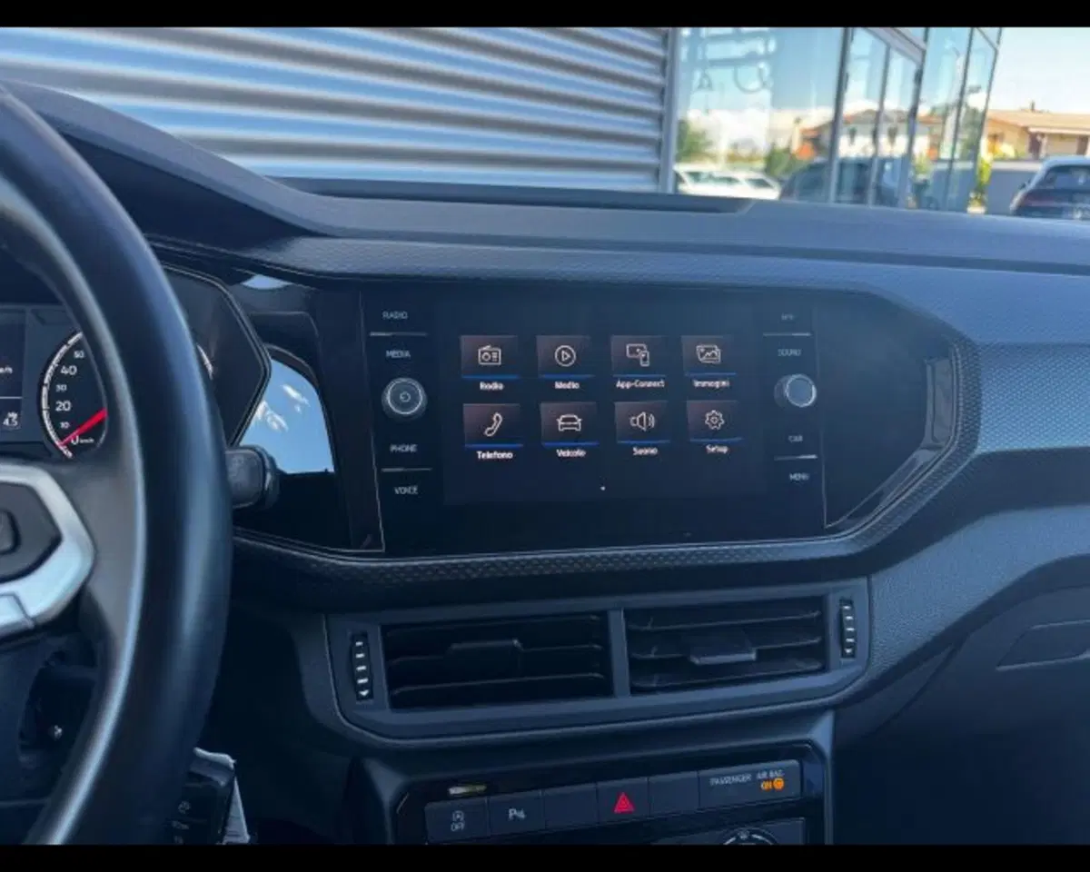Volkswagen T-Cross usata a Treviso (7)