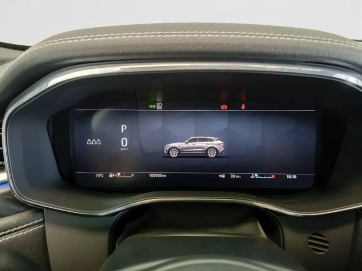 Jaguar F-Pace usata a Teramo (12)
