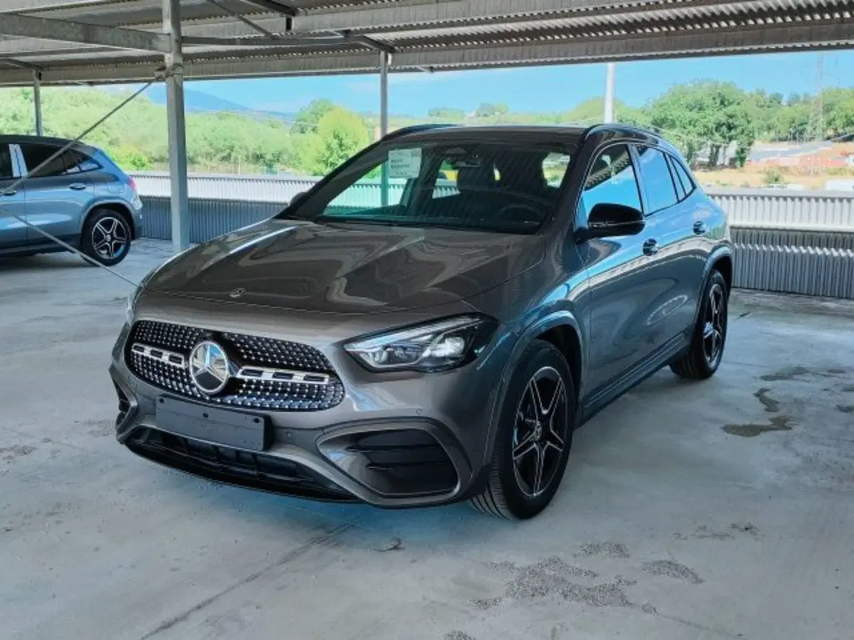 Mercedes-Benz GLA SUV nuova a Teramo