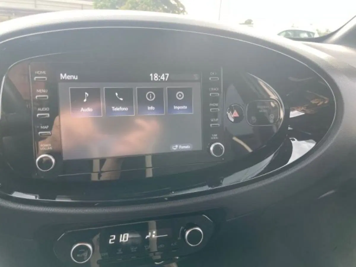 Toyota Aygo X usata a Vercelli (10)