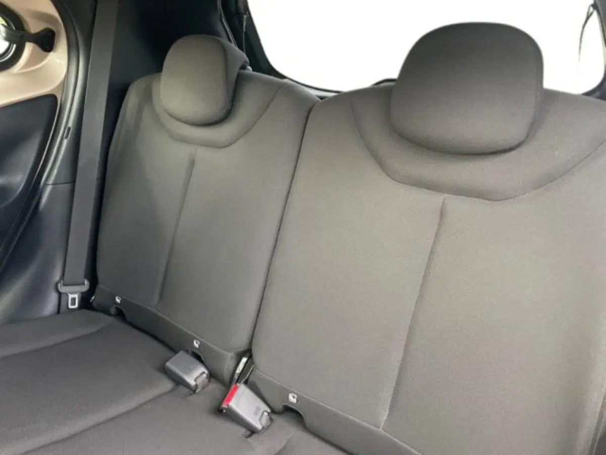 Toyota Aygo X usata a Vercelli (11)