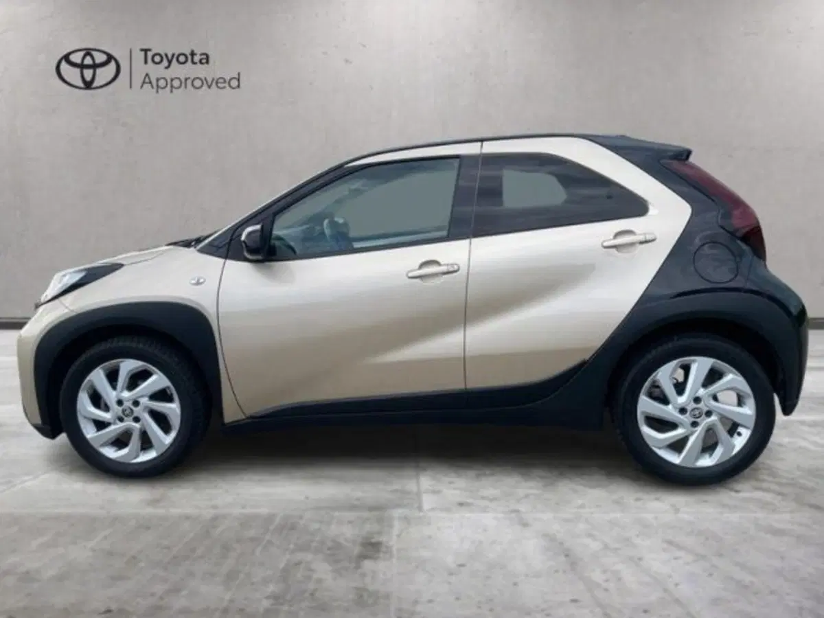 Toyota Aygo X usata a Vercelli (3)