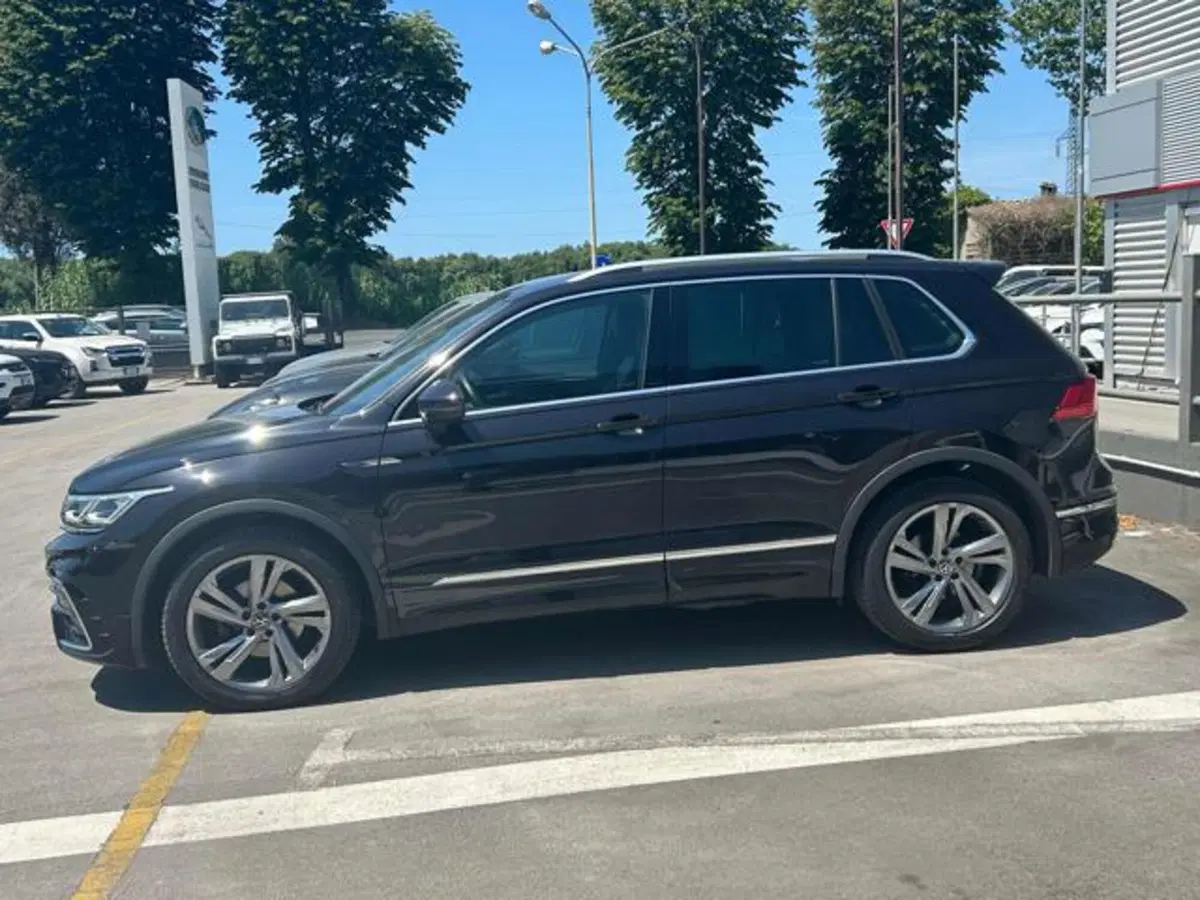 Volkswagen Tiguan usata a Lucca (4)