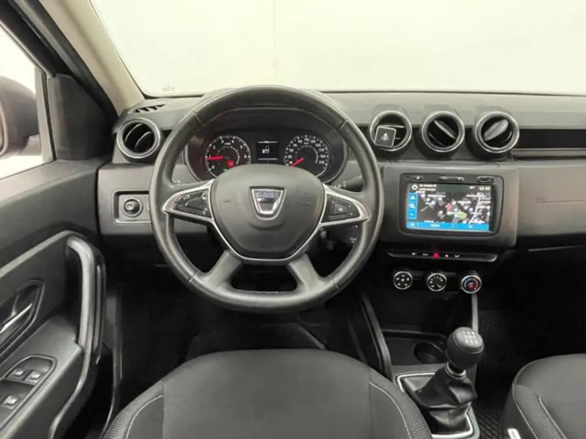 Dacia Duster usata a Como (10)