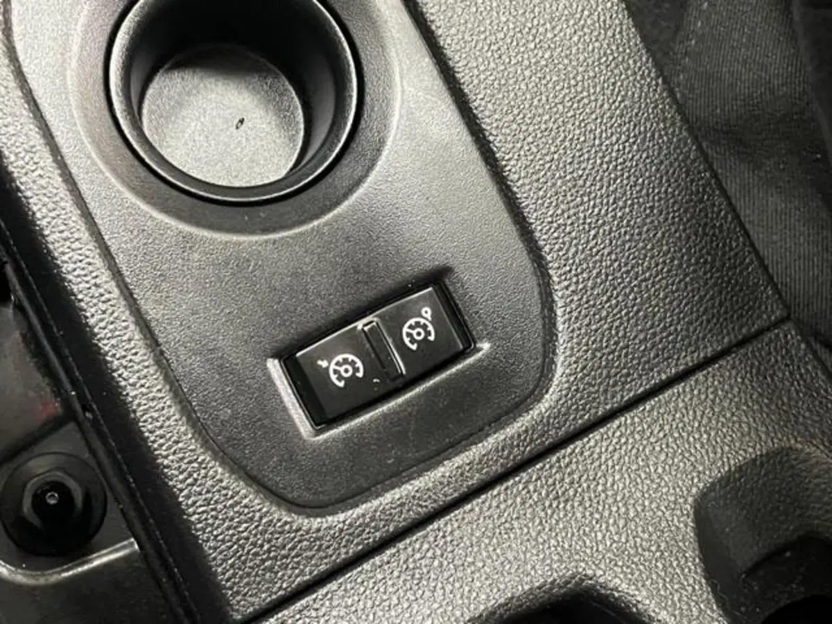 Dacia Duster usata a Como (11)