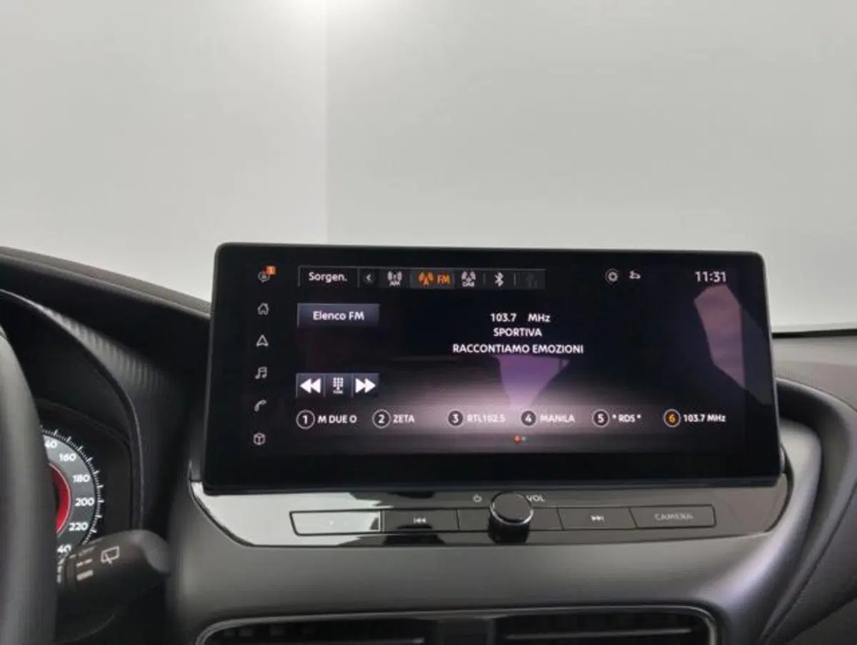 Nissan Juke usata a Como (14)