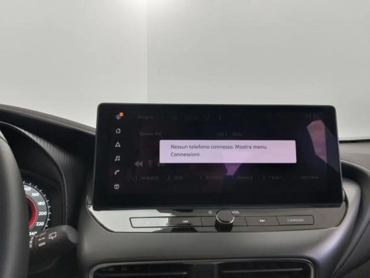 Nissan Juke usata a Como (17)