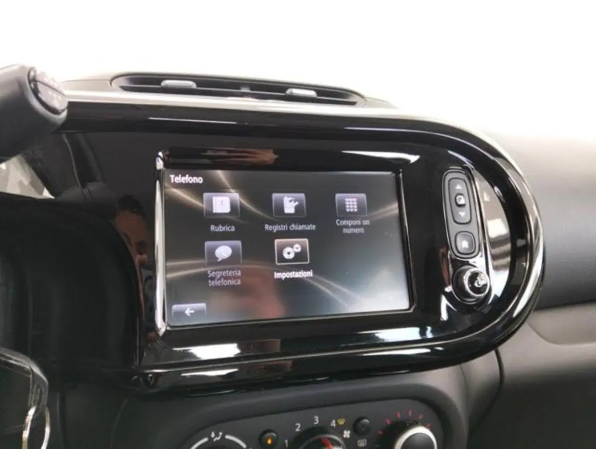 Renault Twingo usata a Como (15)