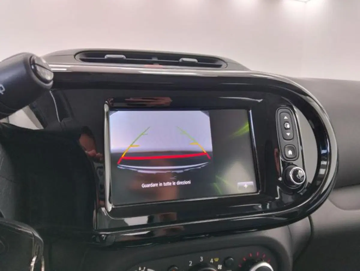 Renault Twingo usata a Como (16)