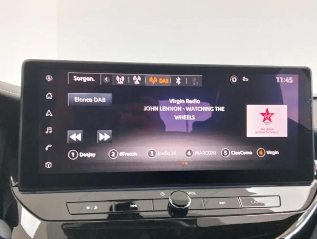 Nissan Juke usata a Como (14)