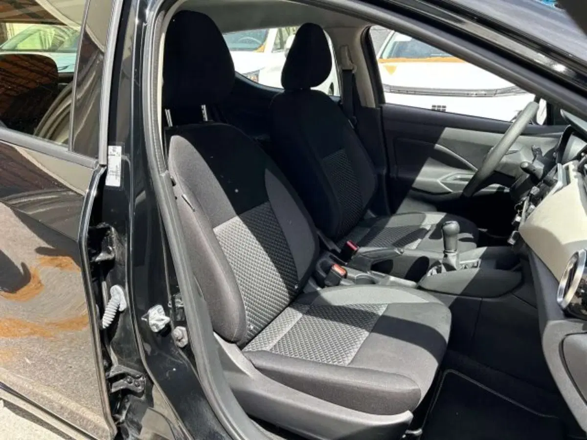 Nissan Micra usata a Firenze (15)
