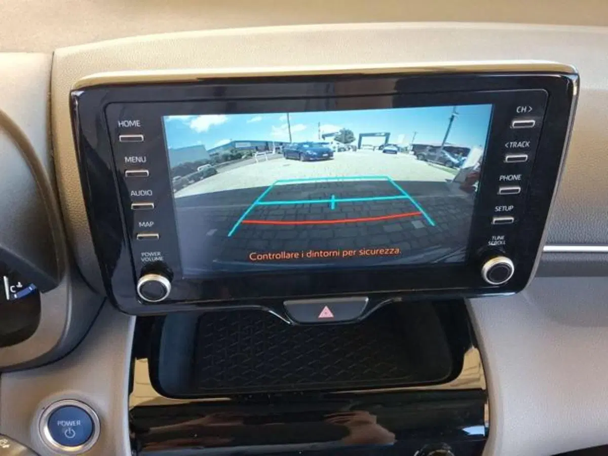 Toyota Yaris Cross usata a Roma (15)