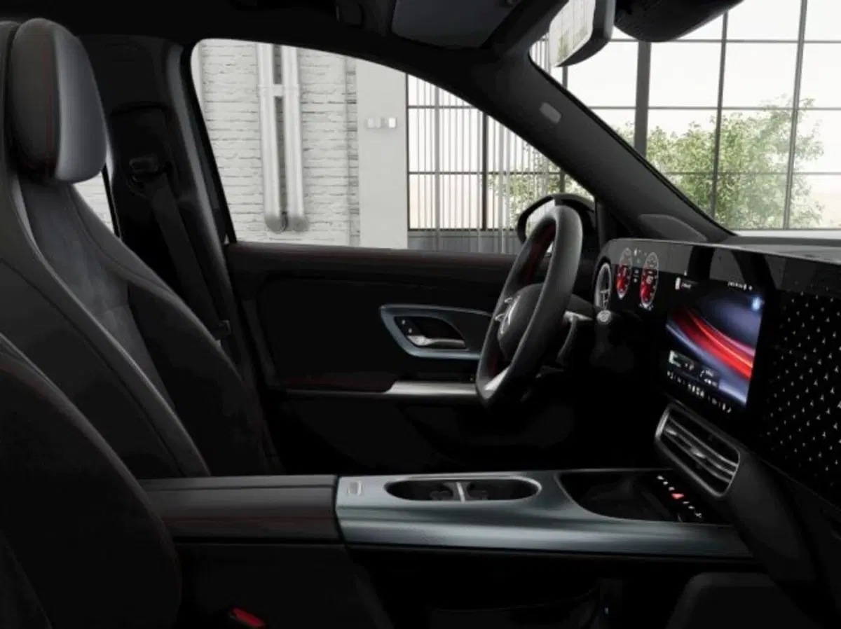 Mercedes-Benz GLB EQ nuova a Verona (6)