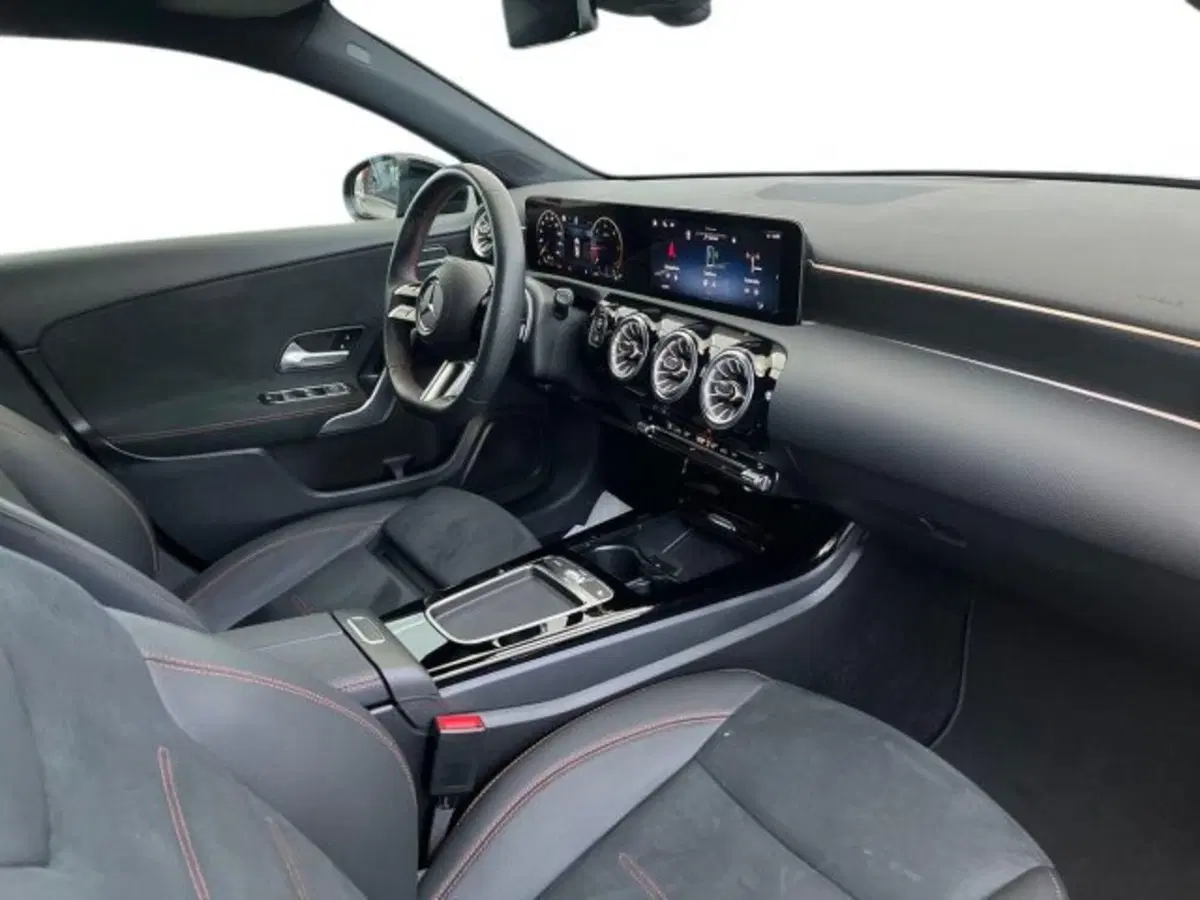 Mercedes-Benz Classe A Sedan usata a Verona (16)