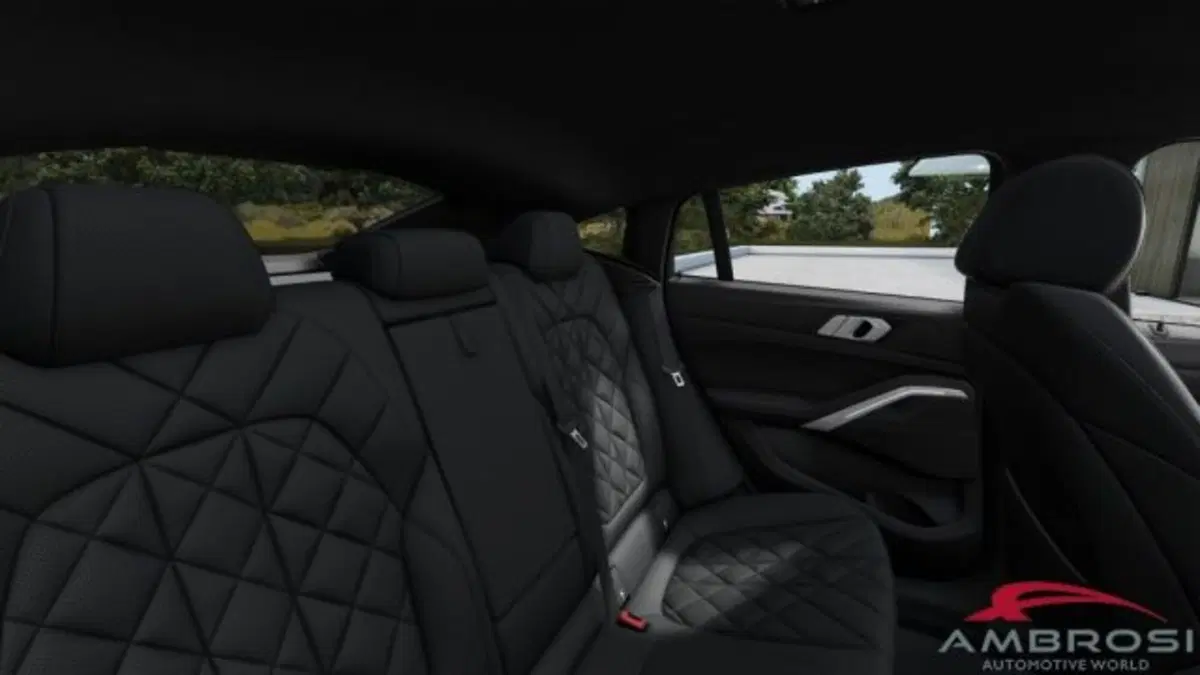 BMW X6 nuova a Perugia (11)