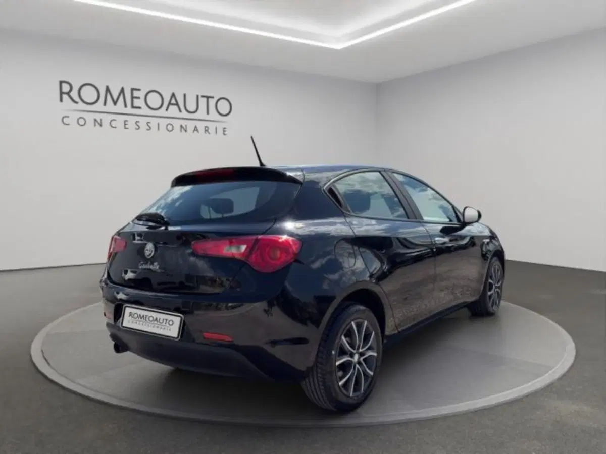 Alfa Romeo Giulietta usata a Perugia (5)