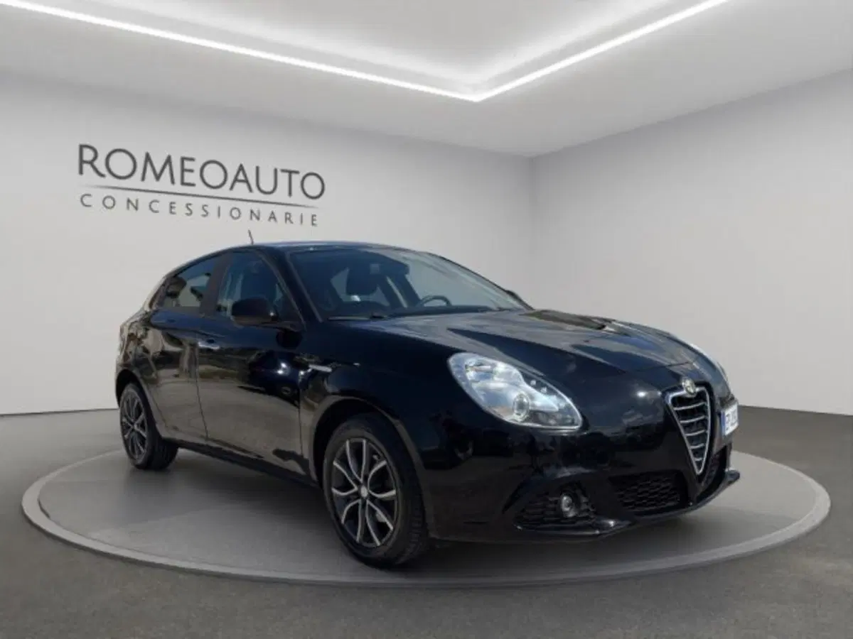Alfa Romeo Giulietta usata a Perugia (7)