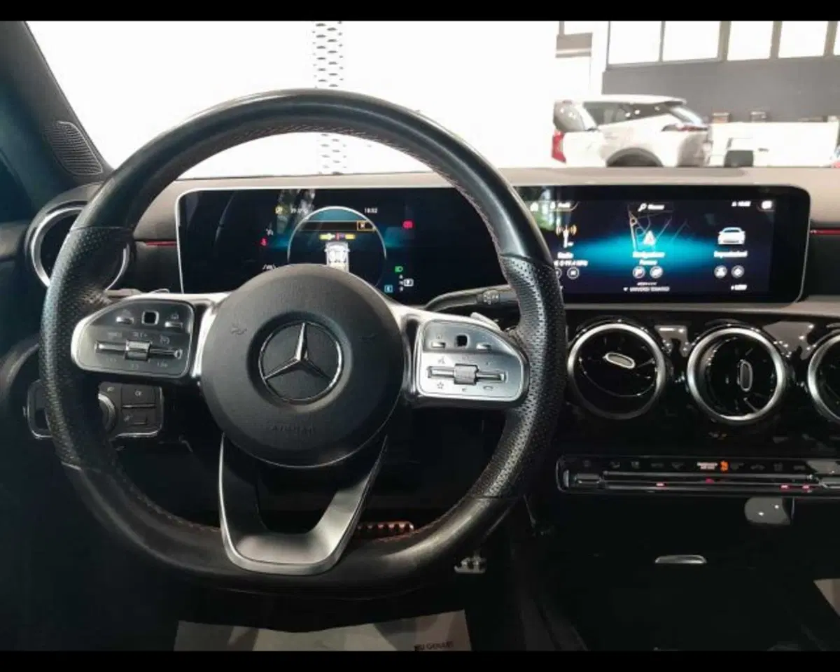 Mercedes-Benz Classe A Sedan usata a Bologna (6)