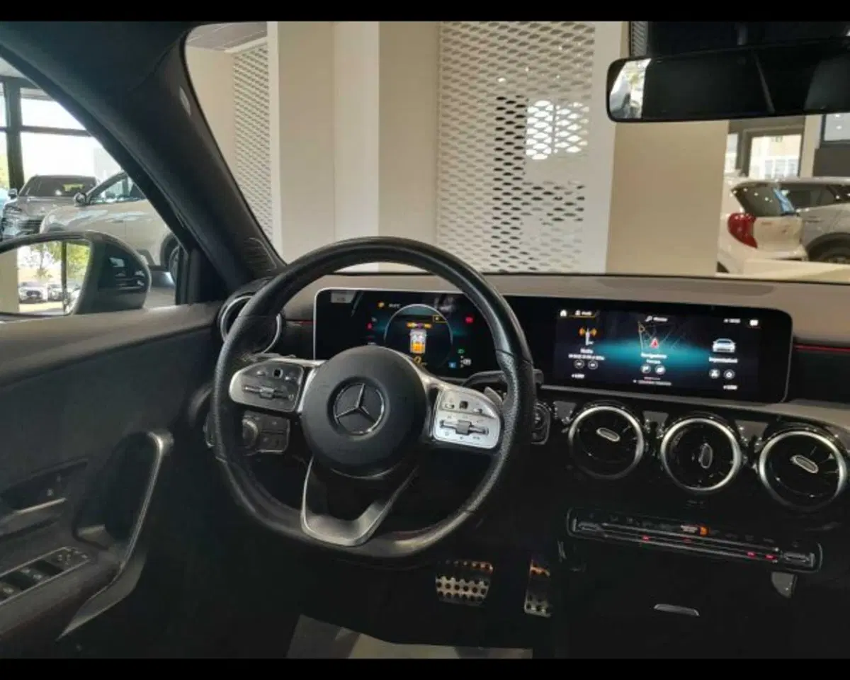 Mercedes-Benz Classe A Sedan usata a Bologna (8)