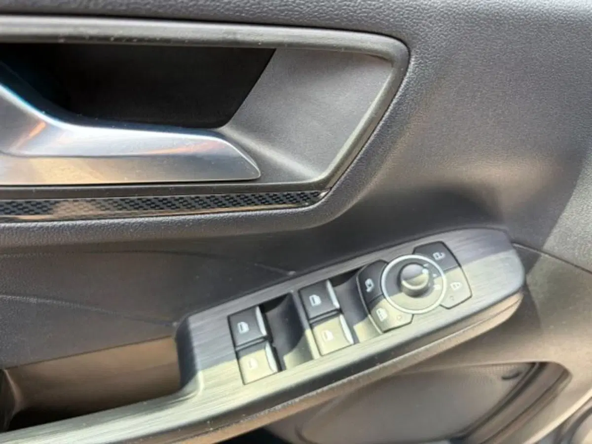 Ford Kuga usata a Lodi (13)