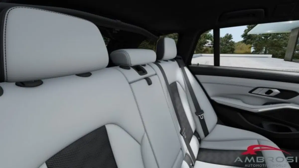 BMW Serie 3 Touring nuova a Perugia (11)