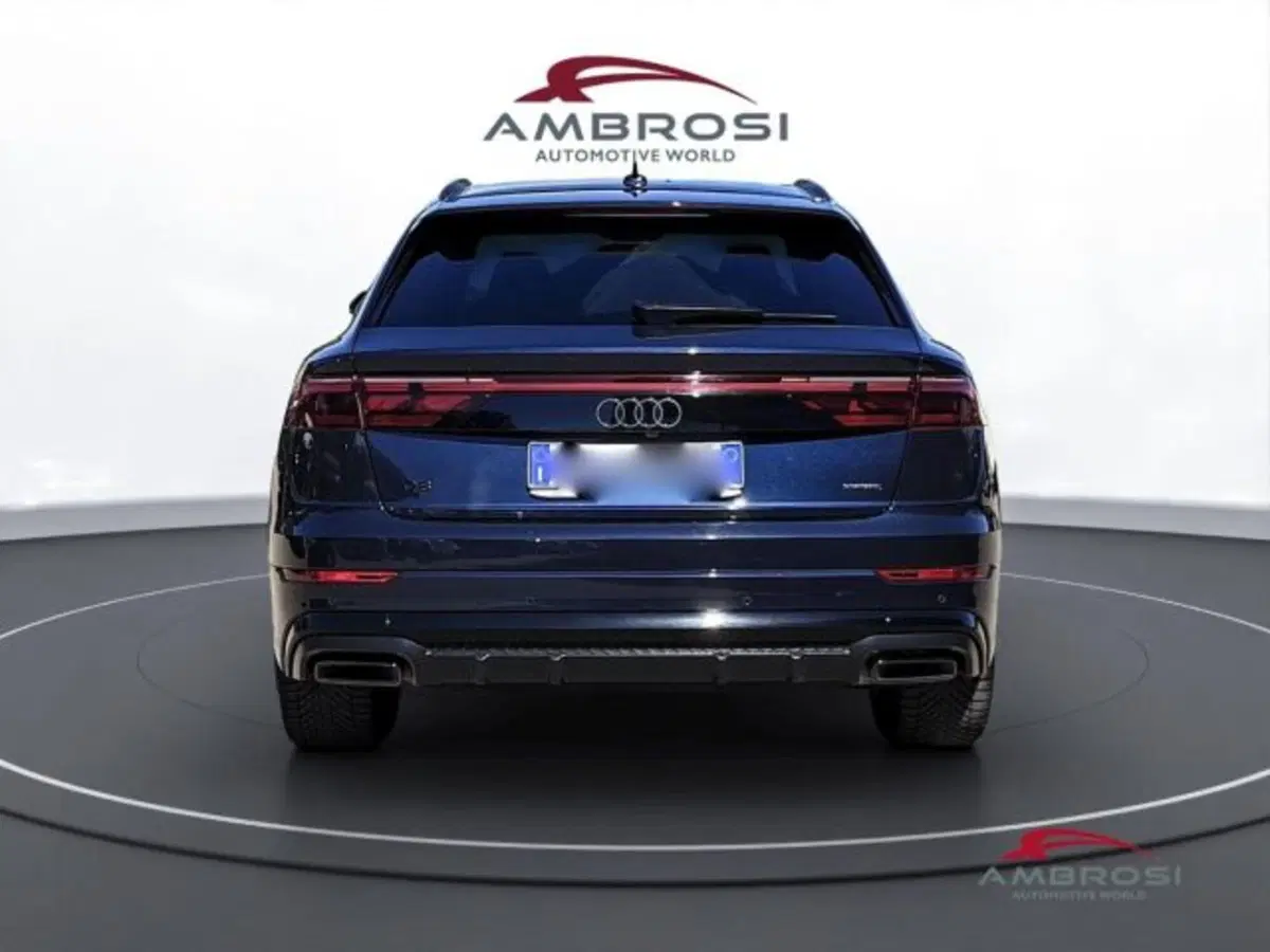 Audi Q8 usata a Perugia (8)