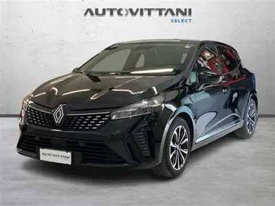 Renault Clio 1.0 tce Techno 90cv del 2025 usata a Como