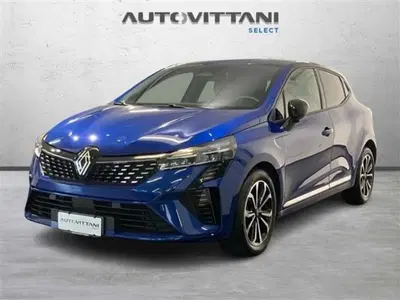 Renault Clio 1.0 tce Techno 90cv del 2025 usata a Como