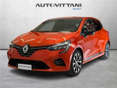 Renault Clio Full Hybrid E-Tech 145 CV 5 porte Techno del 2023 usata a Como